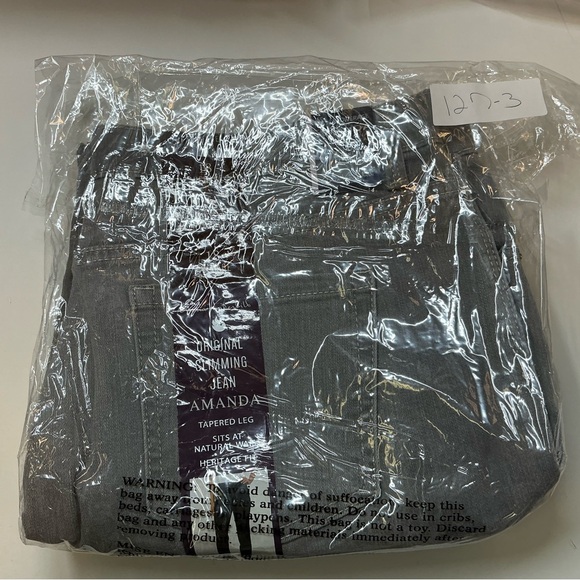 NWT Gloria Vanderbilt Size18 Av, see description - Picture 4 of 4